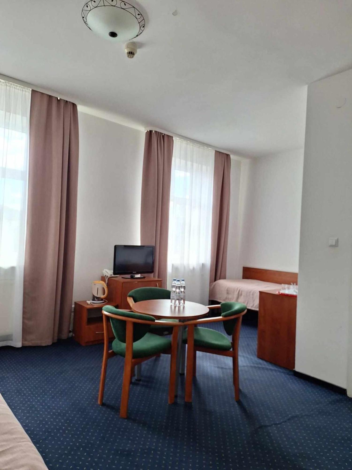 Hotel *** NAT Krynica Zdrój Exterior foto
