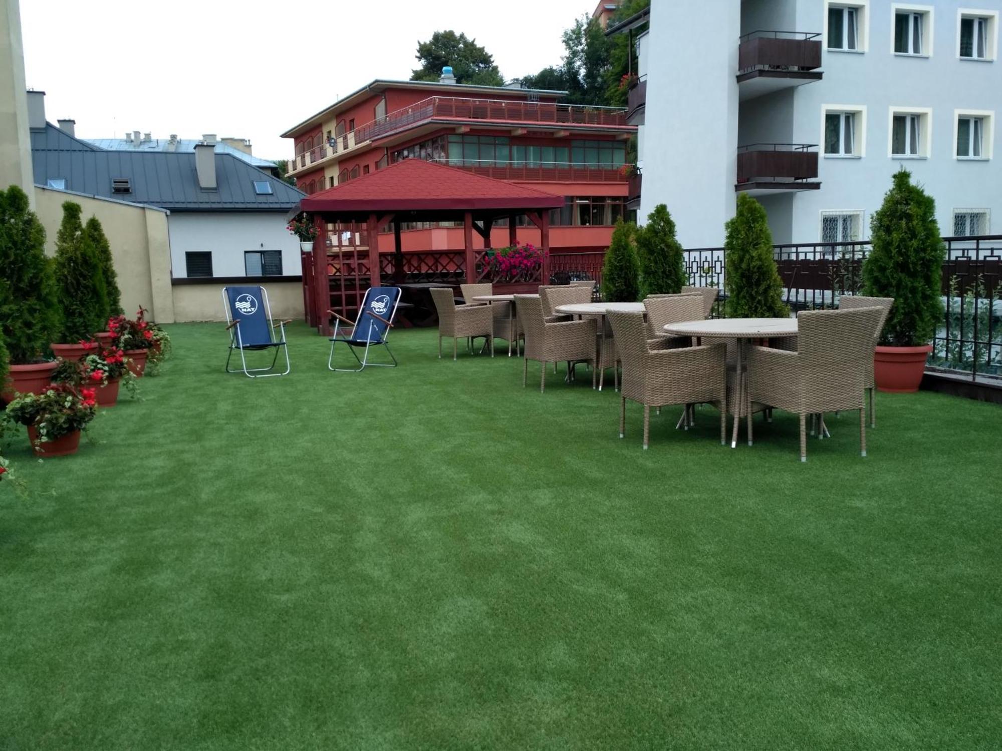 Hotel *** NAT Krynica Zdrój Exterior foto