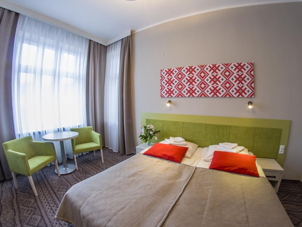 Hotel *** NAT Krynica Zdrój Exterior foto
