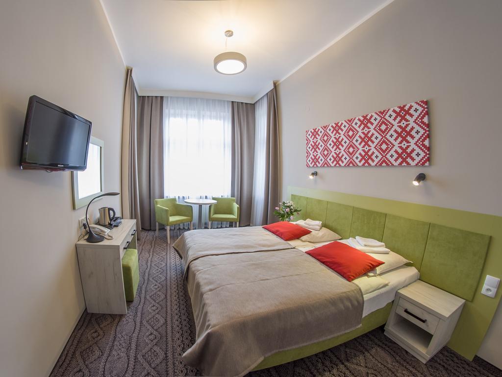 Hotel *** NAT Krynica Zdrój Exterior foto